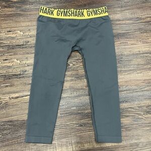 ❤️ Gymshark cropped gray leggings